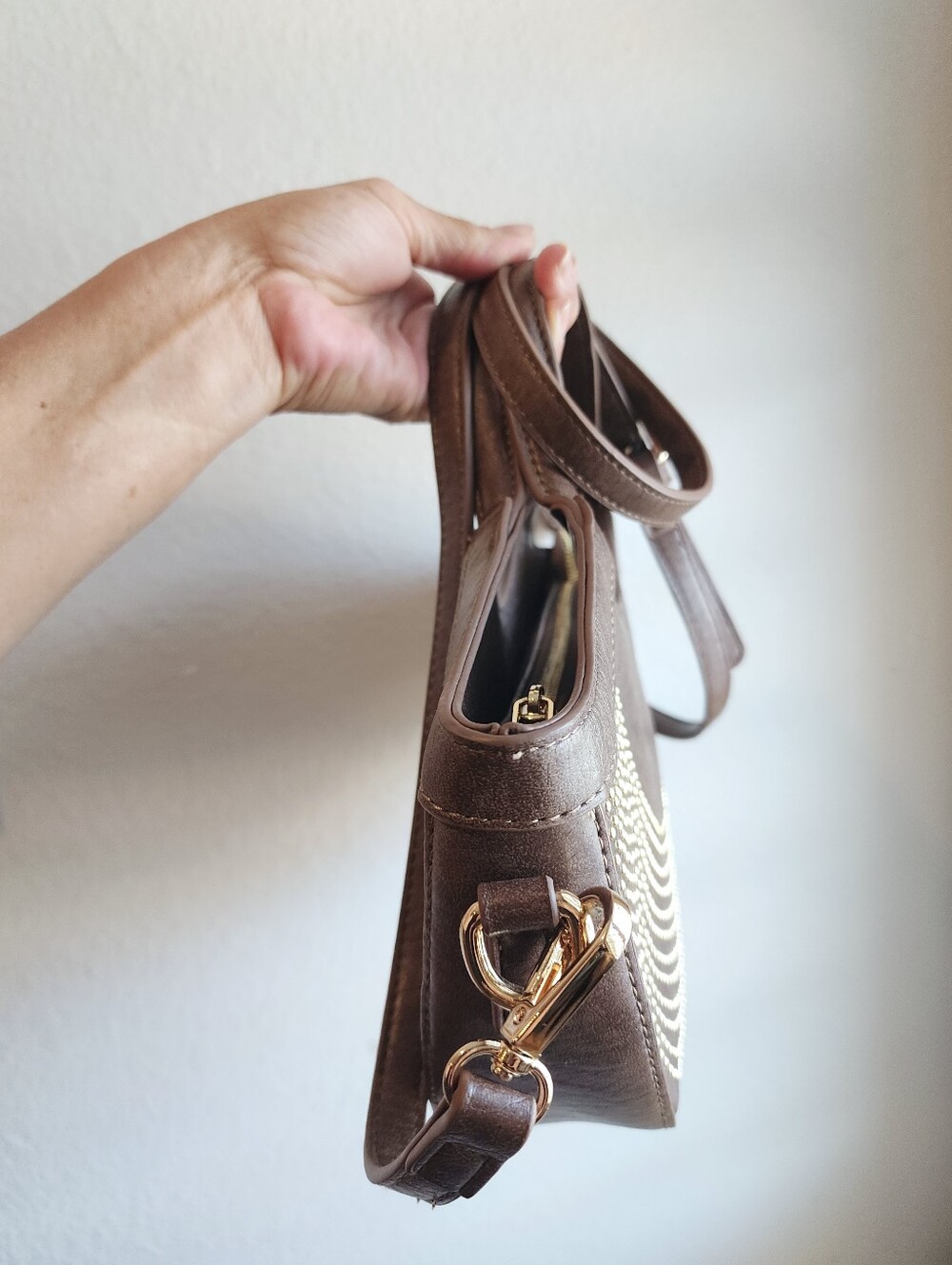 MELIE BIANCO KAYLEE RECYCLED VEGAN LEATHER NWOT SHOULDER OR CROSSBODY - Picture 11 of 16